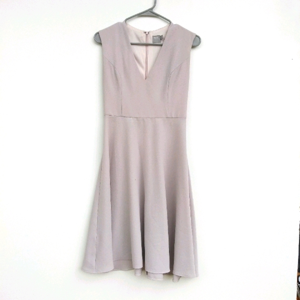 ⭐❗Final price drop❗⭐ ASOS v neck, skater, dress - Picture 1 of 10